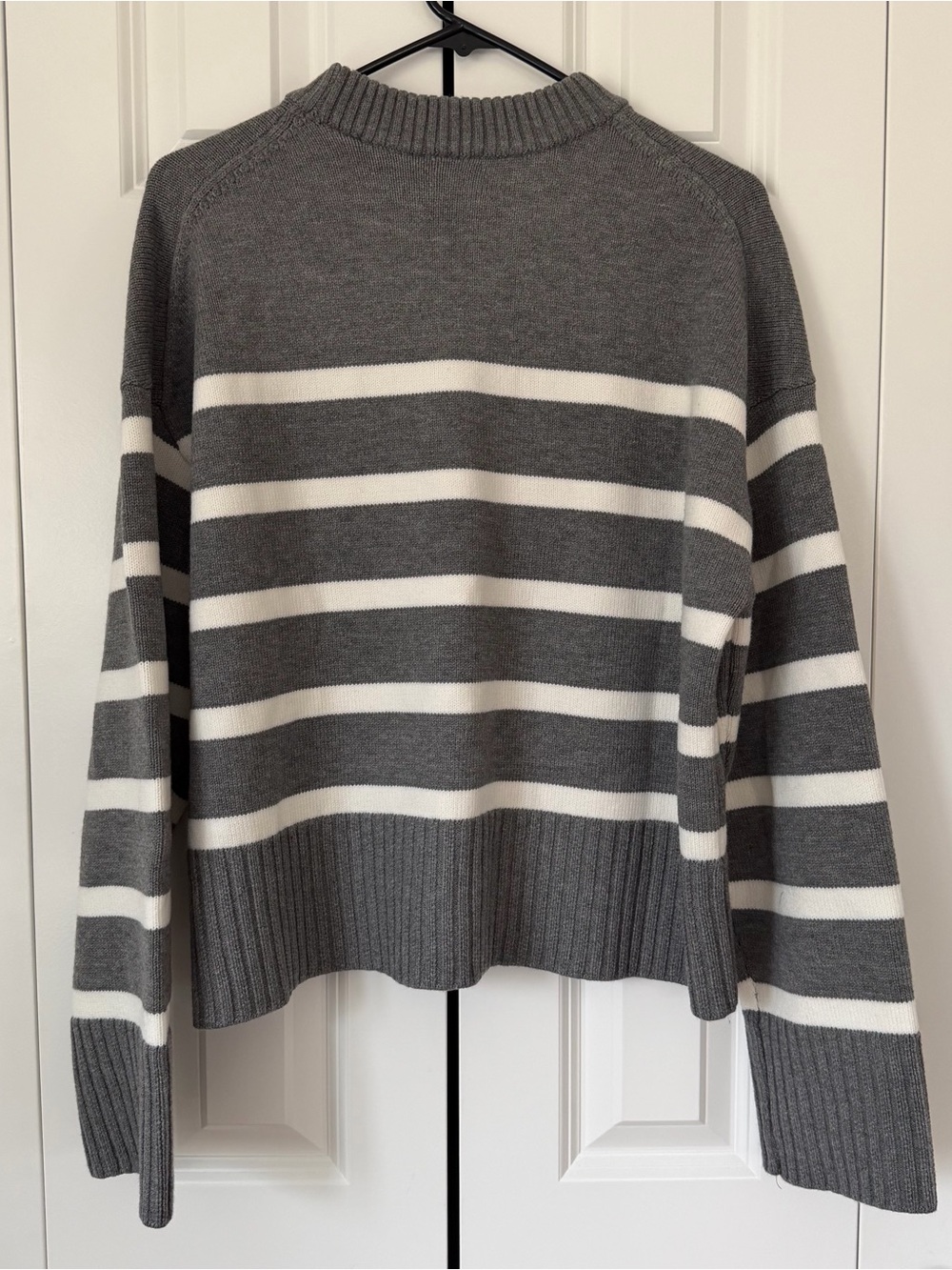 H&M Striped Thick Crewneck Sweater - Picture 2 of 4